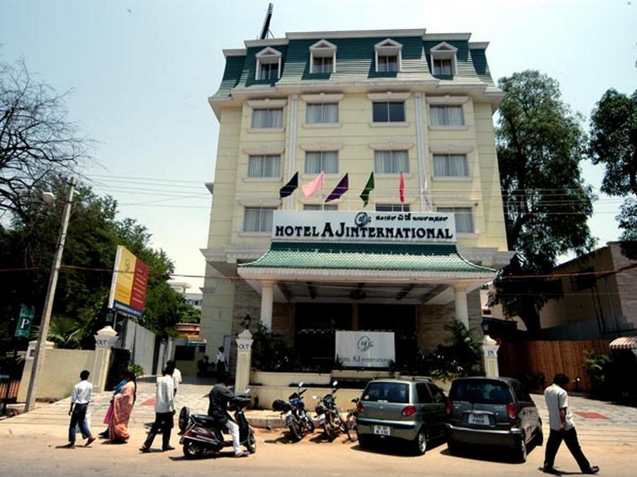 Aj International Otel Bangalore Dış mekan fotoğraf